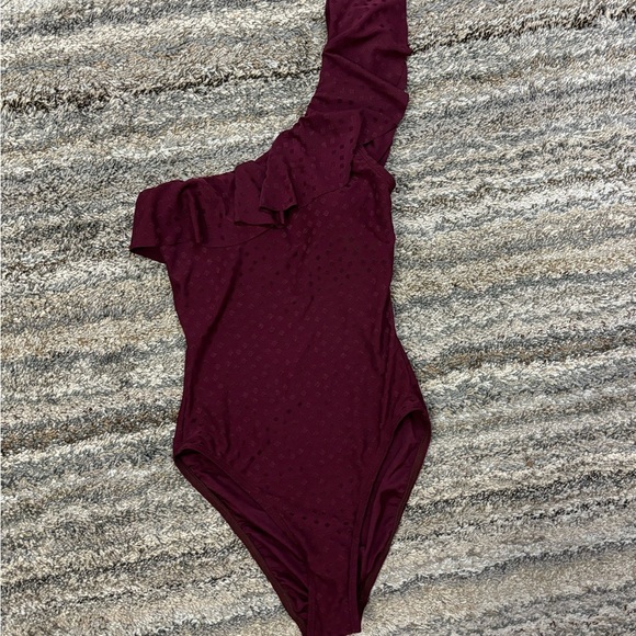 Robbin Piccone One Piece Sz 4 NWOT | Robin Piccone One Piece Swimwear | Swimwear - Picture 4 of 13
